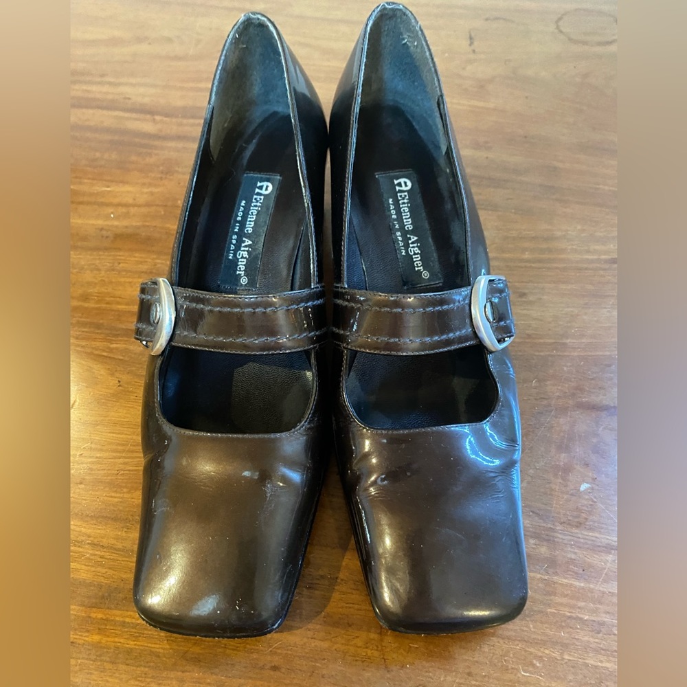 Vintage Etienne Aigner Brown Patent Leather Heels